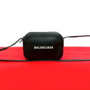 BALENCIAGA Camera Bag logo leather shoulder pochette black